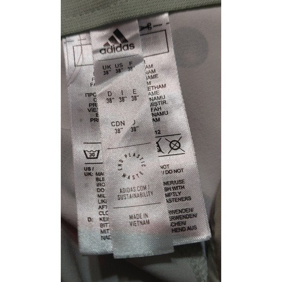 Adidas Shorts Men Size 38,Polyester Very Nice,Pockers. - Picture 2 of 8